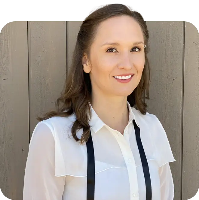 Hillary Lyons